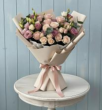 Букет цветов из:  Розы и Лизиантусы в Нестерово