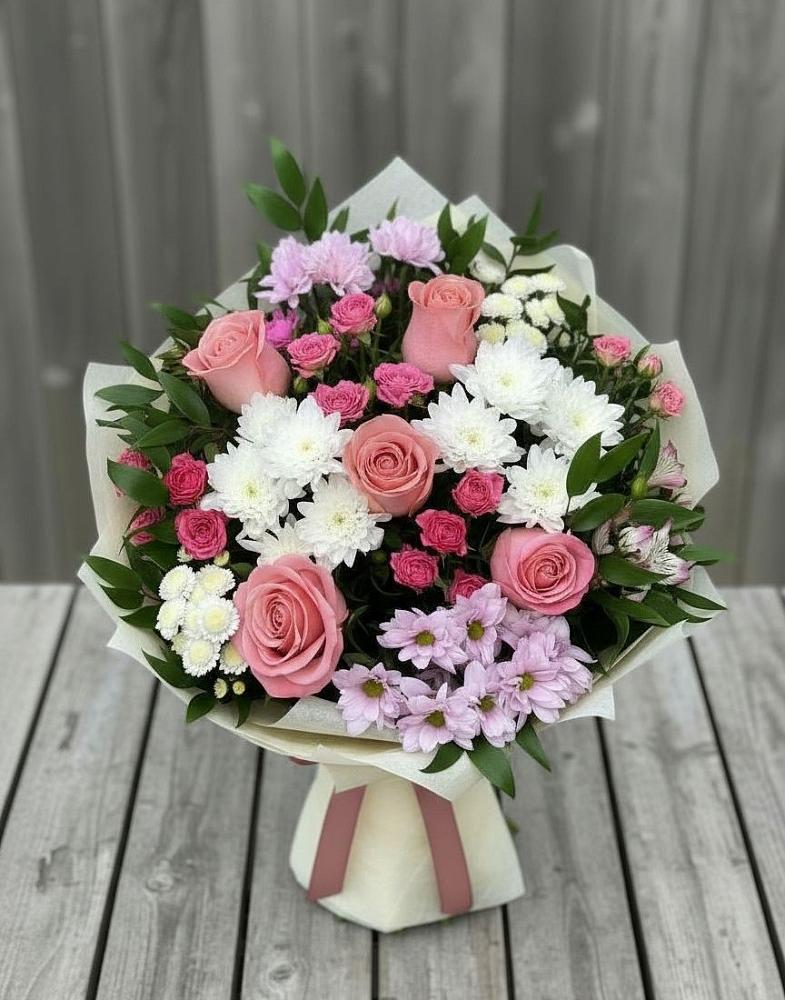 Букет цветов из: Альстромерии, Гвоздики, Розы и Хризантемы в Нестерово