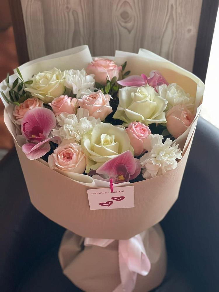 Букет цветов из: Орхидеи, Розы и Гвоздики в Нестерово