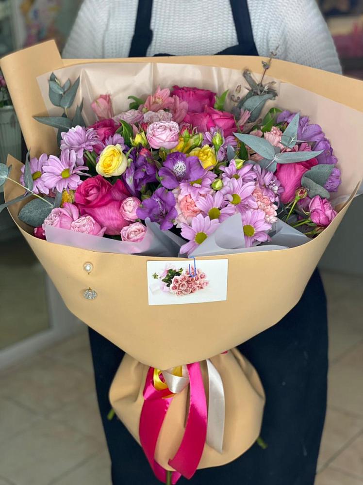 Букет цветов из: Хризантемы, Гвоздики и Альстромерии в Нестерово