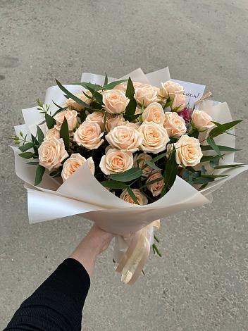 Букет Кремовые розы Латте в Нестерово