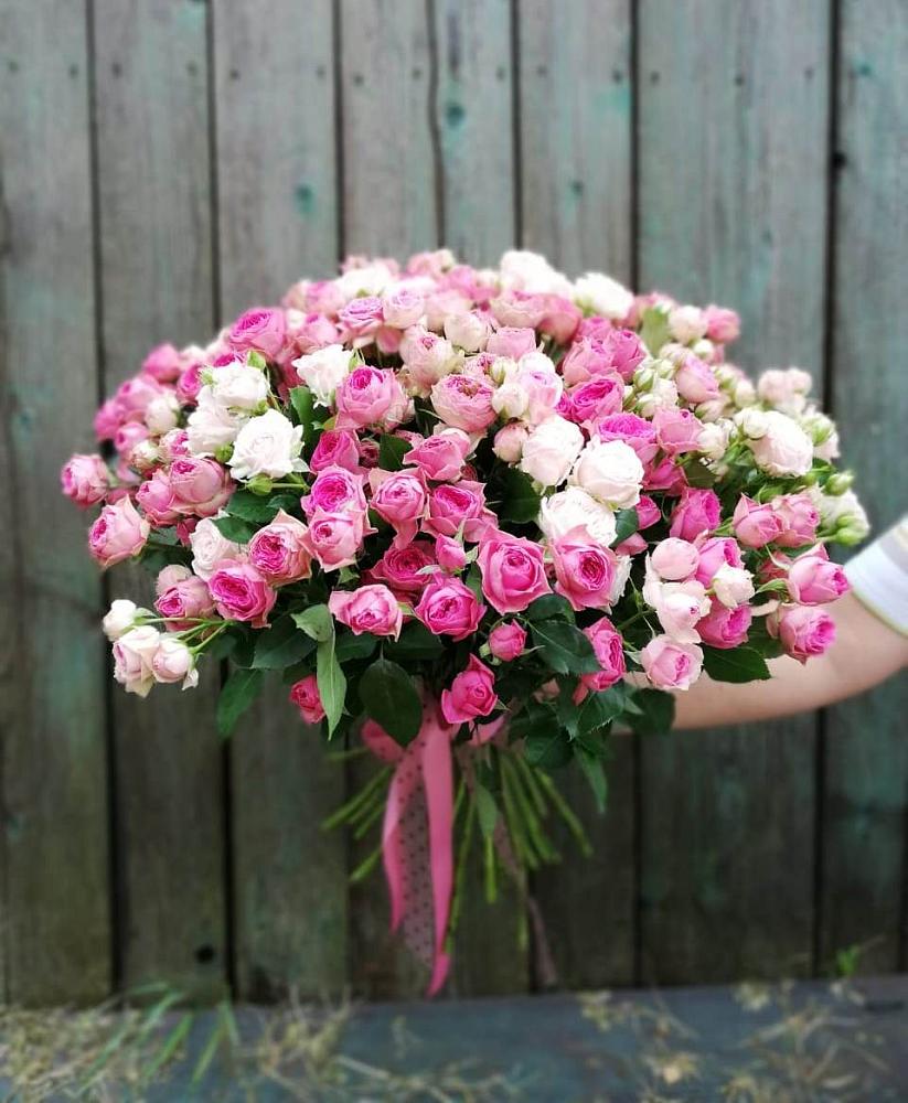 Букет Розовые кустовые розы Натали и Лав Лидия в Нестерово