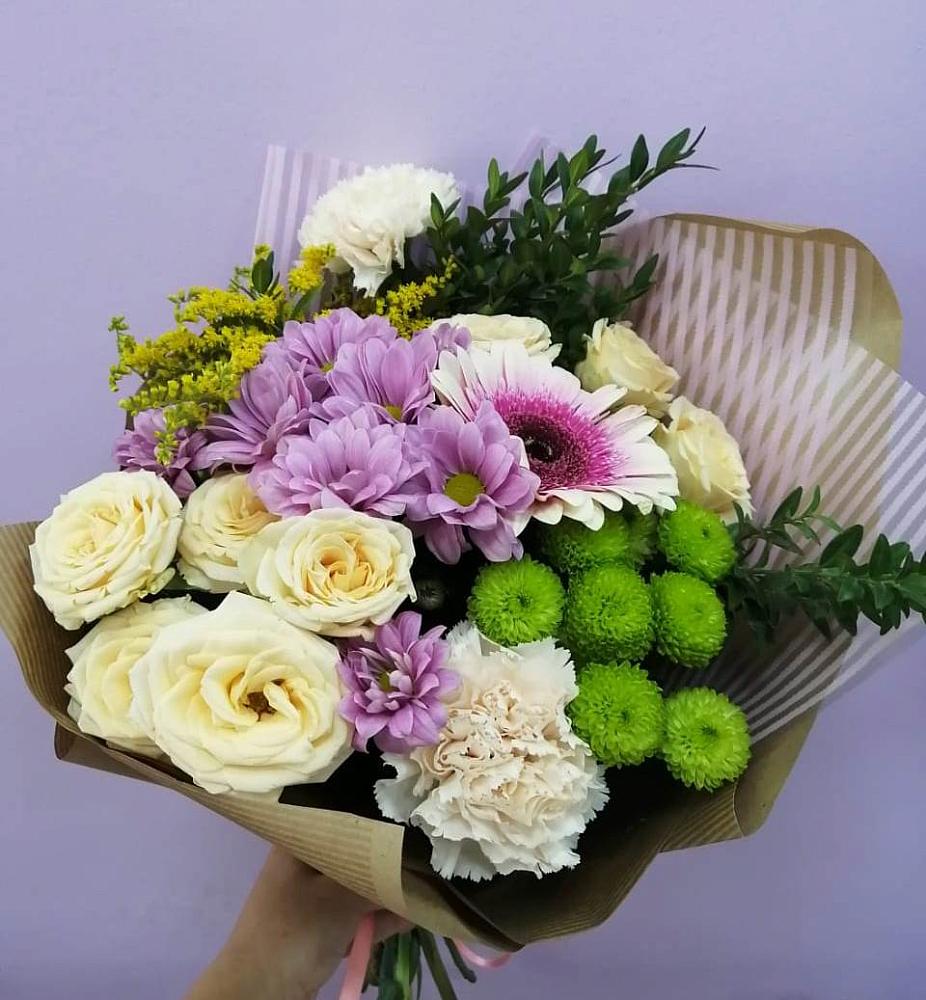 Букет цветов из: Хризантемы, Розы, Гвоздики и Герберы в Нестерово