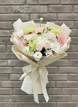 Букет цветов из:  Гвоздики, Розы, Лизиантусы и Хризантемы в Нестерово