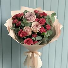 Букет цветов из:  Гвоздики и Розы в Нестерово