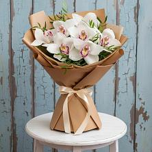 Букет цветов из:  Орхидеи и Розы в Нестерово